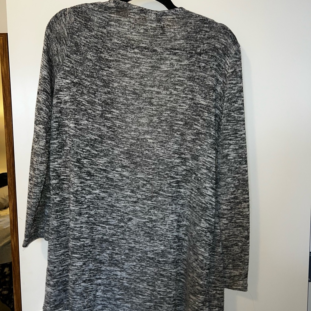 Divided Cardigan - Picture 3 of 3